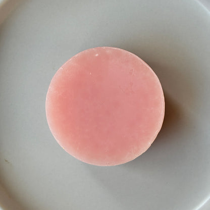 蓼藍石けん　藍々　face soap　　　　　　　　　凛とした素肌へ導く、藍のフェイスソープ